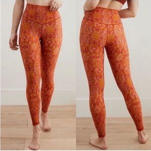 Aerie Real Me Orange Paisley Leggings